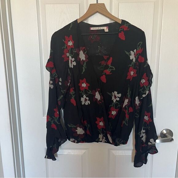 Chelsea Violet Embroidered Floral Blouse - Picture 3 of 14